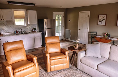 McMinnville Cabin | Post Oak Cabin- McMinnville, TN