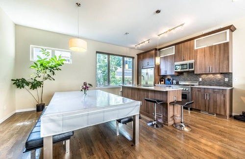 Highland House | Post-Worthy Rooftop Views/Super Walkable LoHi Area/Modern 3b3b
