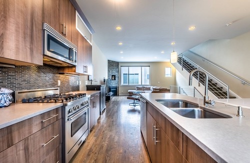 Highland House | Post-Worthy Rooftop Views/Super Walkable LoHi Area/Modern 3b3b