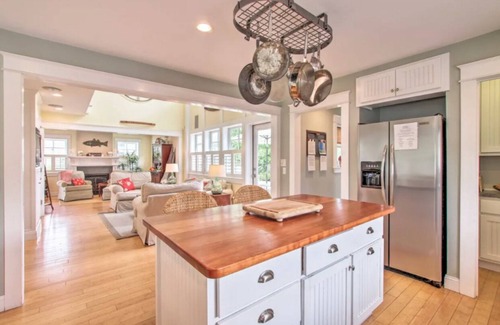 Narragansett House | Pottery Barn Beach House - Featured in “So-RI” magazine! Booking Summer 2026
