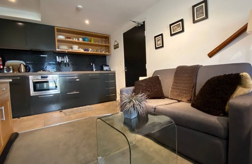 Thredbo Apartment | Powder 2A - Ground floor studio apartment close to Friday Flat