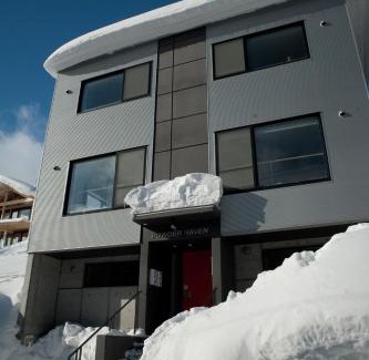 Hirafu Apartment | Powder Haven