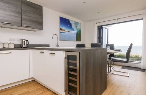 Praa Sands Cottage | Praa Waves