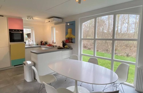 De Cocksdorp House | Prachtig Designhuis, Rustige Ligging, Zwembad, Speeltuin, Fietsen in de Duinen