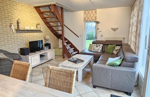 Julianadorp House | Prachtig vakantiehuis met afgesloten tuin - 950M van strand Julianadorp