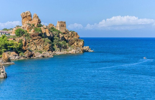 Collesano Apartment | Practically furnished vacation apartment welcomes you to Northern Sicily.