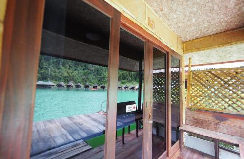 Ban Ta Khun Resort | PraiwanRaftHouse แพไพรวัลย์