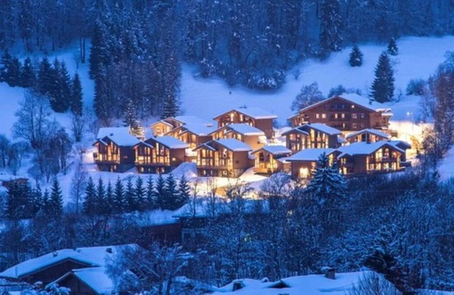 Praz-sur-Arly Ski Chalet | Praz-sur-Arly | Sleeps 6 | Vues imprenables