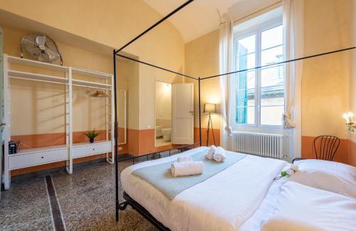 Genoa Historical Centre Apartment | Precious Apartment Genova Historic Center - Happy Rentals
