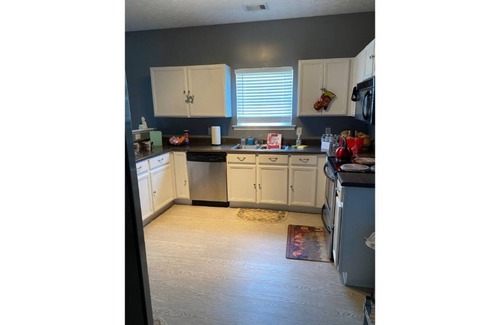 Church Street House | Precious Paradise! (Near Airport) 4.5 miles