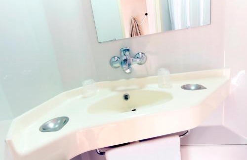 Villejust Hotel | Première Classe Villejust