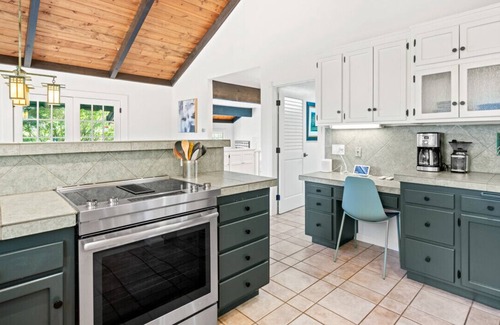 Santa Rosa House | Premier 3 BD with Pool, Outdoor Dining