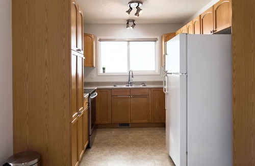 Grande Prairie House | Premier 3-Bed Hideaway | Heart of Grande Prairie