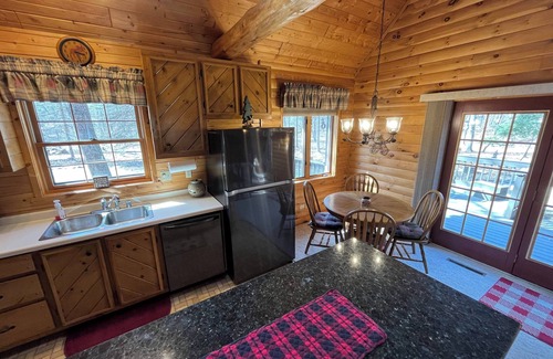 Nekoosa Cabin | Premier Cabin Retreat <2 miles to Sand Valley Golf