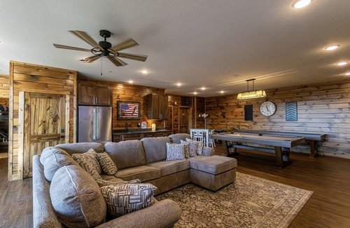 Gatlinburg Cabin | Premier Family Retreat in the Smokies!