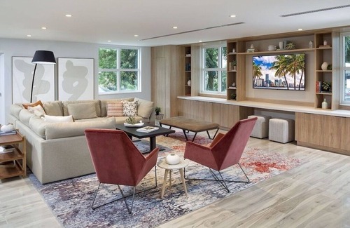 Tarpon River Condo | PREMIER High Rise Condo in Downtown! Perfect for long stays!