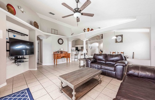 Eagle Pointe South House | Premier Host-Beautiful 4BR/2BA Pool HEAT Home SAFE QUIET Lot - Disney 15 Minutes