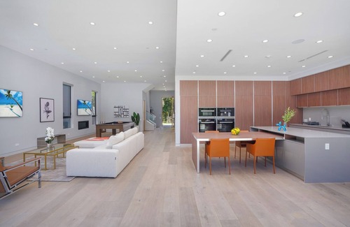 Beverly Grove House | Premier Modern West Hollywood Gated Villa with 4 Bedrooms, Pool & Rooftop Views