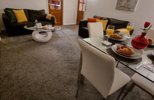 Coatbridge Apartment | PREMIER - Whifflet Apartment