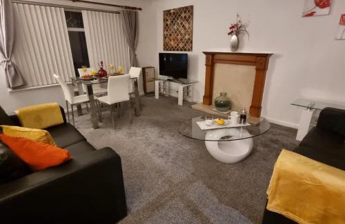 Coatbridge Apartment | PREMIER - Whifflet Apartment