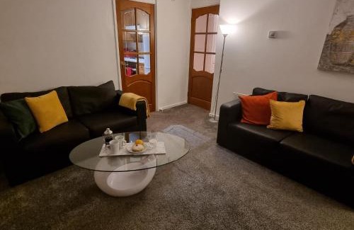 Coatbridge Apartment | PREMIER - Whifflet Apartment