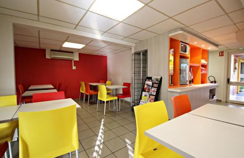 Reims Hotel | Premiere Classe Reims Sud - Bezannes