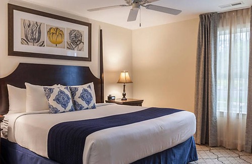 Williamsburg Resort | Premium 2 Bedroom at Bluegreen Patrick Henry Square - in Colonial Williamsburg!
