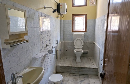 Sualkuchi House | Premium 3-Bedroom House with AC