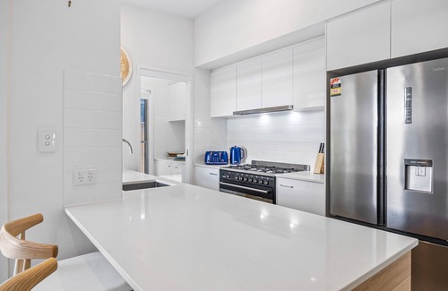 Peregian Beach House | Premium 4-Bed Coastal Escape with BBQ and Pool