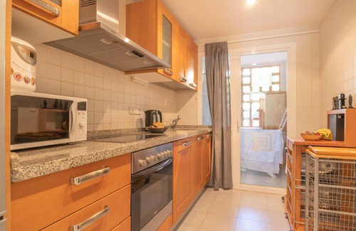Benahavis Apartment | Premium apartment in Benahavis with balcony