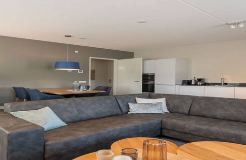 Colijnsplaat Apartment | Premium apartment with private wellness