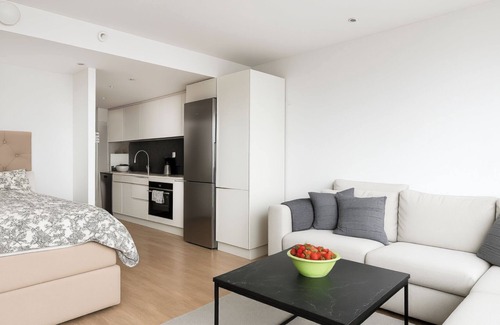 Vaxjo Apartment | Premium Apt Near Vida Arena, Wifi/Gym/Sauna OnSite