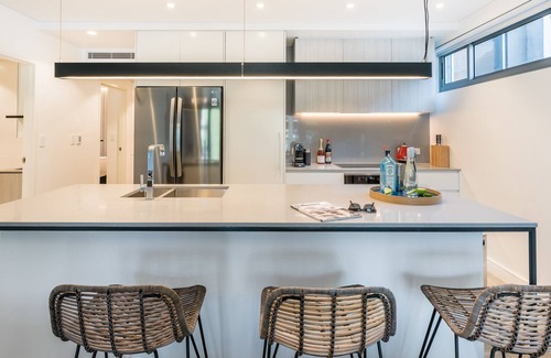 Coogee Apartment | Premium Beachside apartment living in Coogee- E6