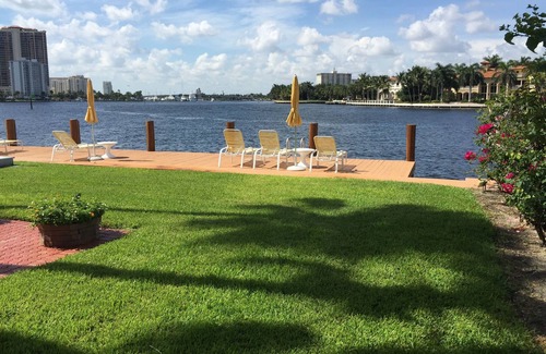 Central Beach Condo | Premium Beachside Get-Away