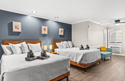 Carolina Beach Hotel | Premium Double Queen Room Hotel- 2 Pools, Near Beach/Boardwalk, No Pets Allowed