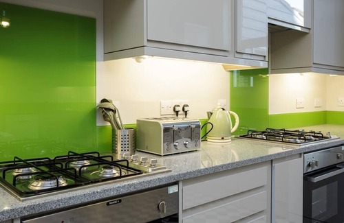 Portsmouth House | Premium Double Wet room at Blue Star House