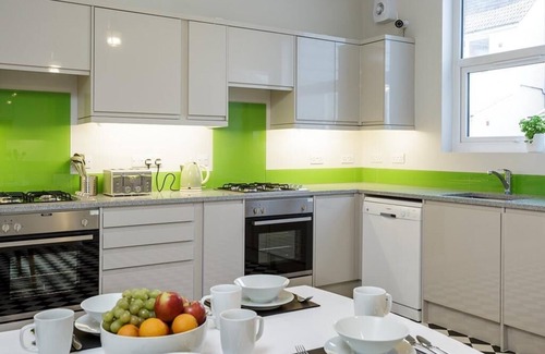 Portsmouth House | Premium Double Wet room at Blue Star House