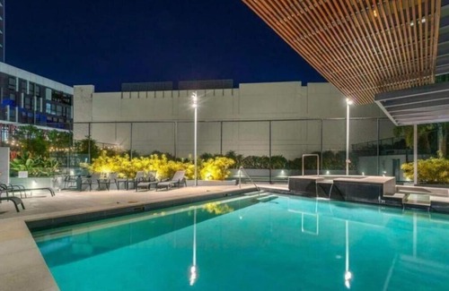 Brisbane Central Business District Apartment | Premium Family sized Apartment with Breathtaking Views