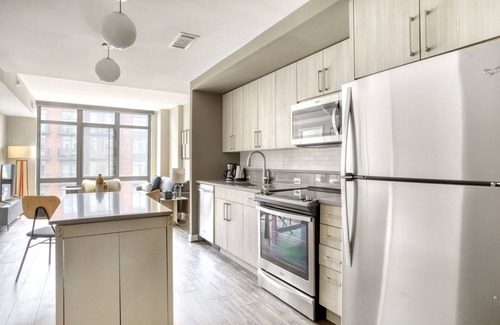 H Street Corridor Apartment | Premium H Street 1BR w/ Rooftop Pool & Gym, walk to Metro, by Blueground