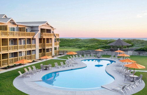 Duck Apartment | Premium King | Beach Access + Award-Winning Spa