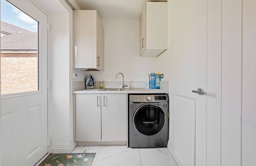 Rugby House | Premium Living Space in Rugby
