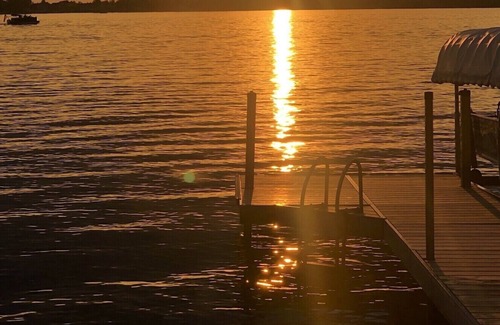 Alexandria House | Premium Location on the Chain of Lakes in Alexandria Area