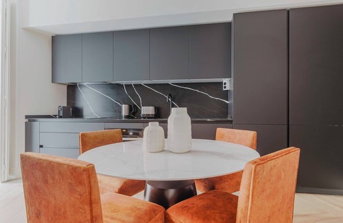 Barrio de La Latina Apartment | Premium Palacio 2BR, Furnished w/Washer & A/C, by Blueground