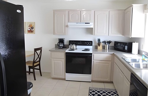 Indian Wells House | Premium Pool Villa Centrally Located near Disney