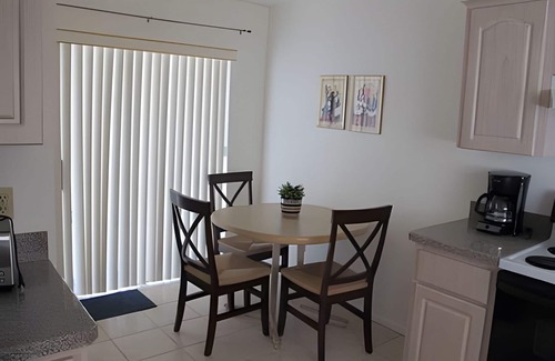 Indian Wells House | Premium Pool Villa Centrally Located near Disney