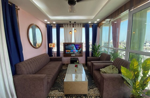 Allahabad Hotel | Premium room with WiFi and AC in wonderful Prayagraj