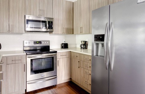 East San Mateo Apartment | Premium San Mateo 1BR w/ A/C, Gym & W/D, nr Target, by Blueground