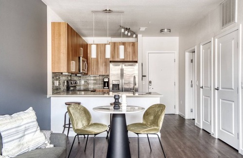 Uptown Apartment | Premium Uptown 1BR w/ W/D, Gym & Pool, walk to RiNo bars, by Blueground