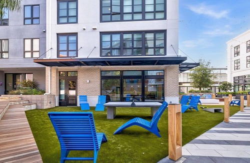 Walnut Creek Apartment | Premium Walnut Creek 1BR w/A/C & W/D, near BART, by Blueground