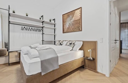 Roßau Apartment | Premium XL 1-BR Apartment with Terrace & Garden